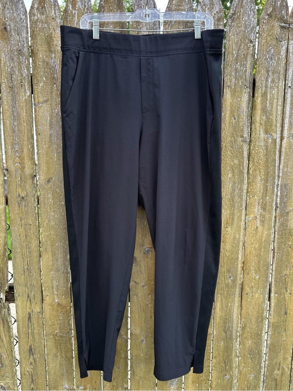 Athleta Brooklyn Mid Rise Ankle Pant Black size 16